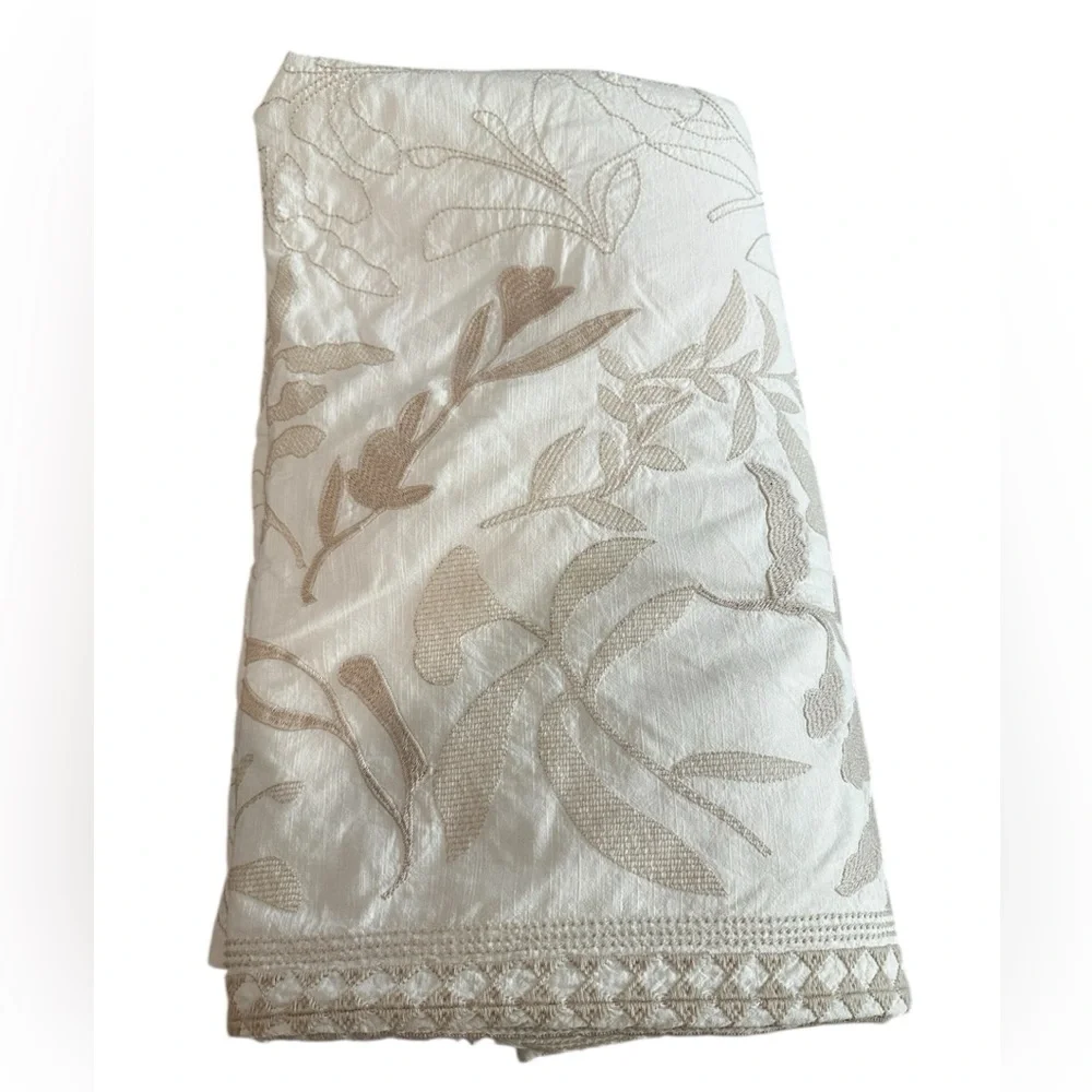 Anthropologie Embroidered Floral Cream Duvet Buttons DVTSU2258A Queen 2